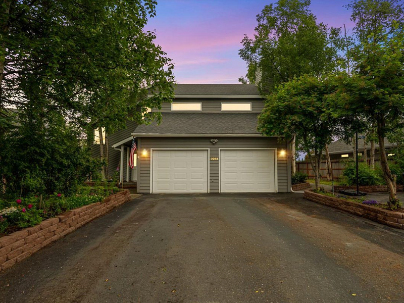 2261 Belmont Drive - photo 1