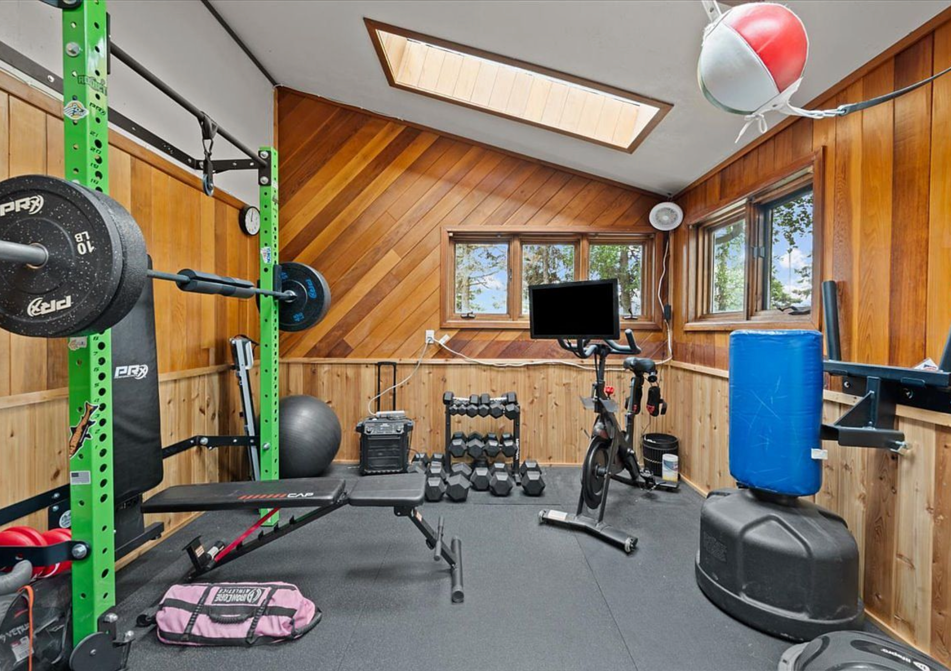 2261 Belmont Drive - photo 2