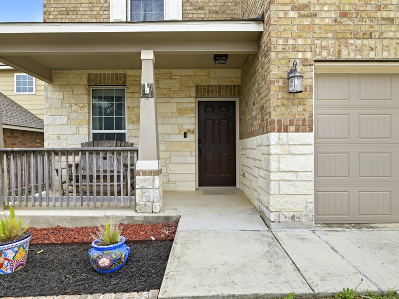 1450 Kedros — photo 3