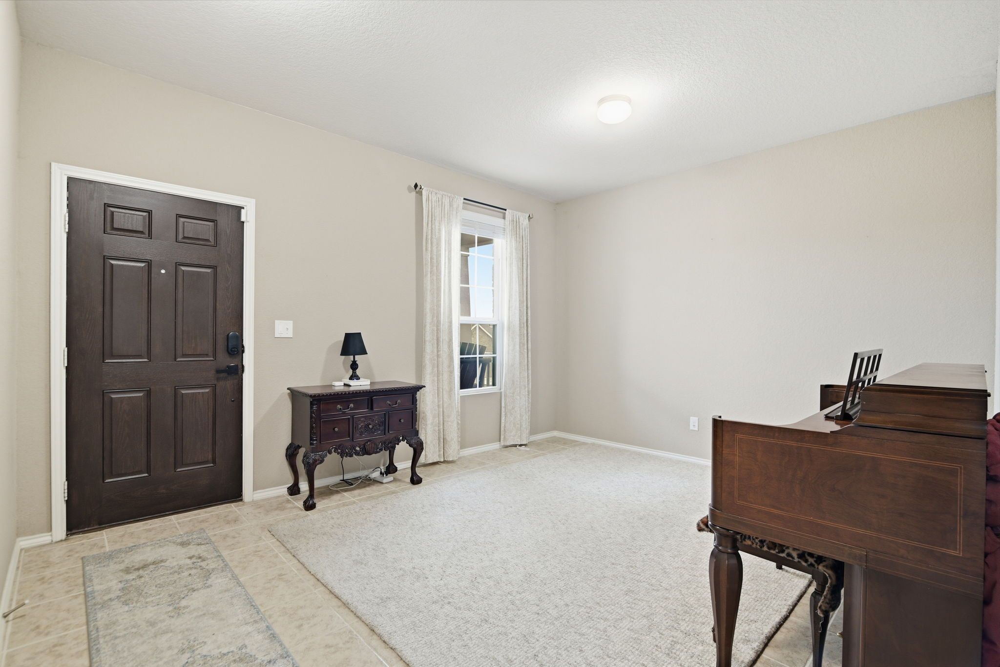1450 Kedros — photo 4
