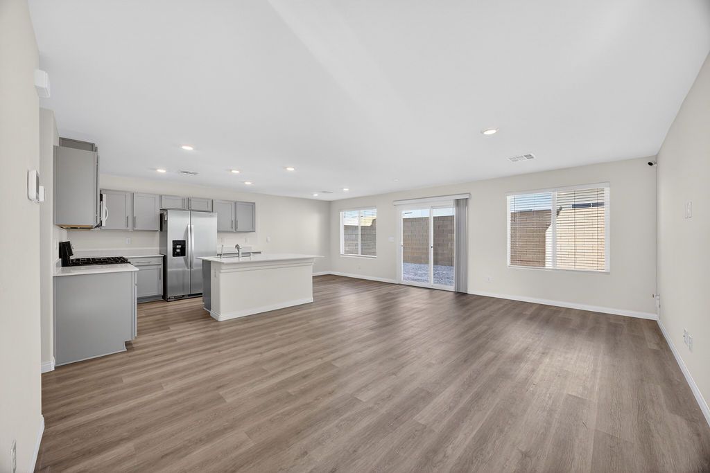 798 Calm Crystal Court — photo 3