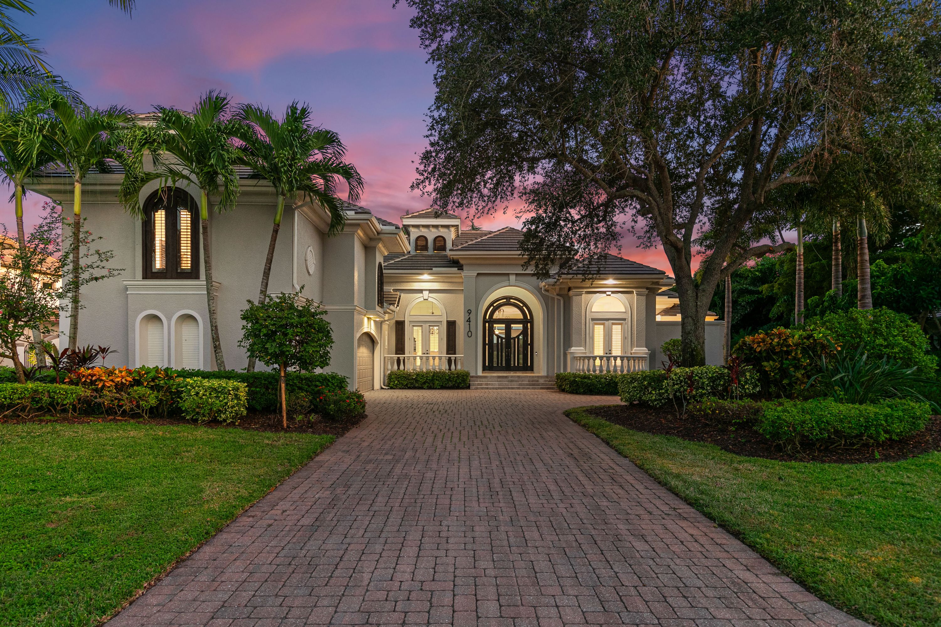 9410 Lakebend Preserve Court — photo 1