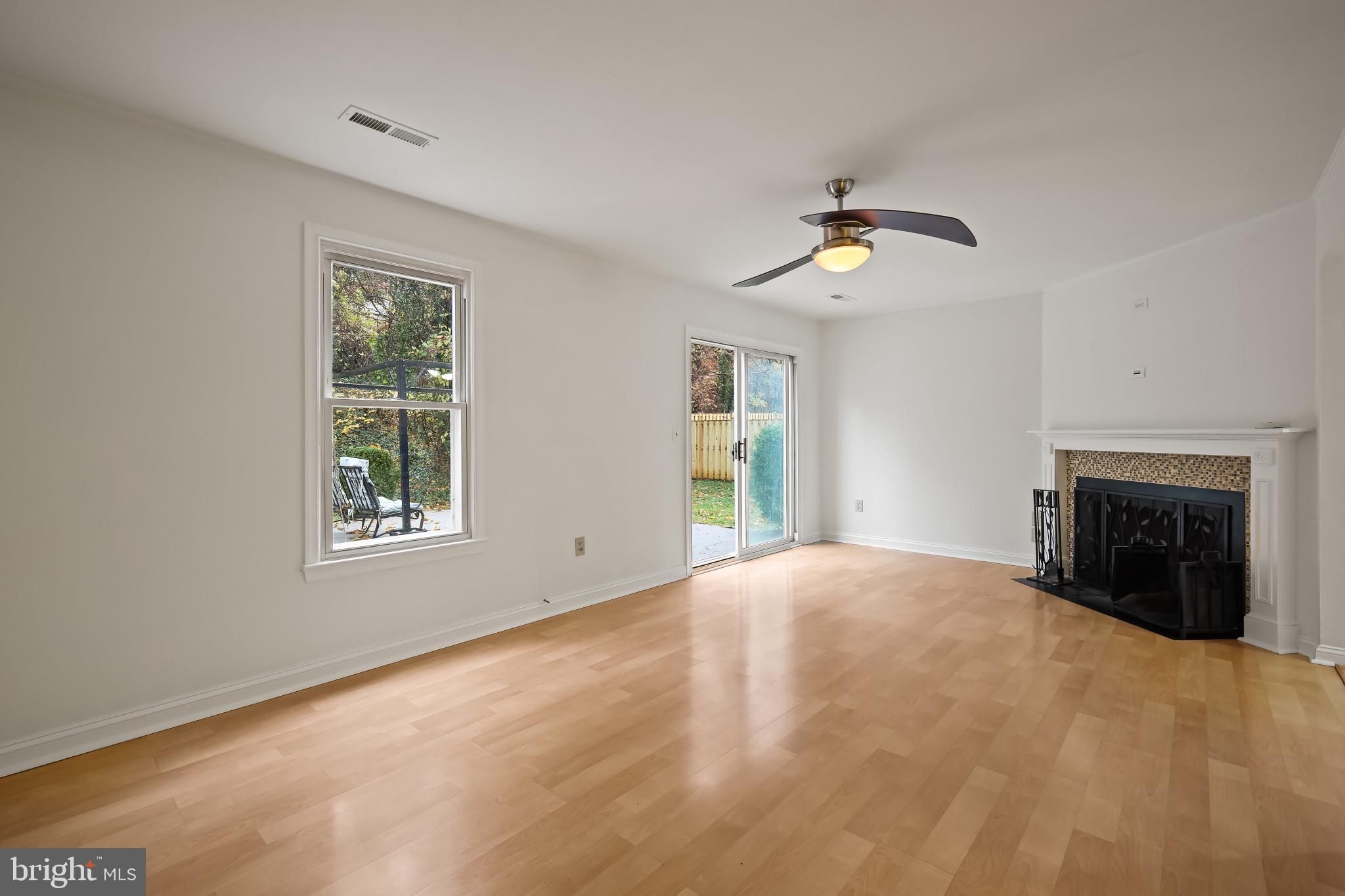 332 Charred Oak Court — photo 2