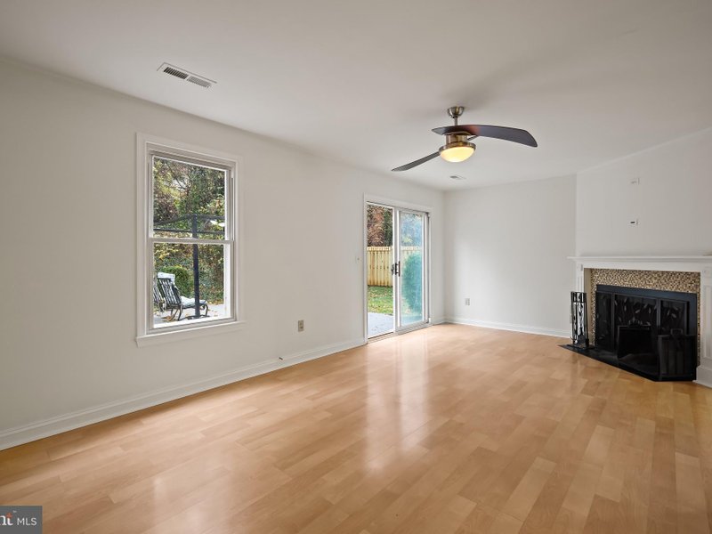 332 Charred Oak Court — photo 2