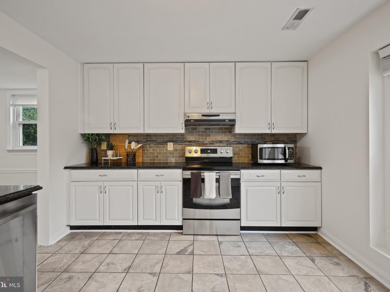 332 Charred Oak Court — photo 5